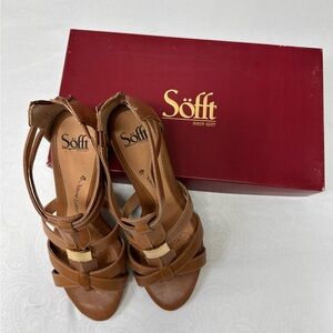 Sofft Women's Brown Leather Sandals
NWOT